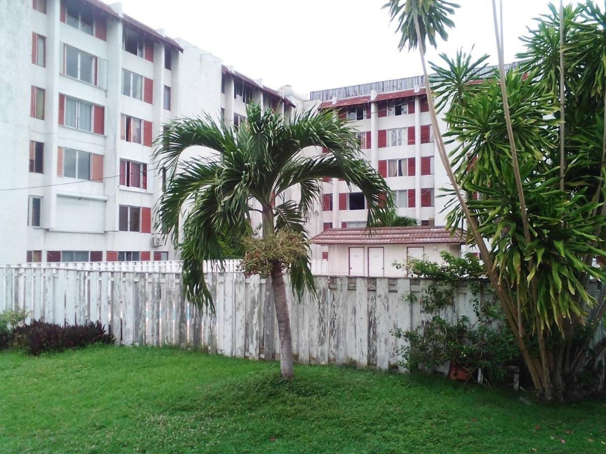 Nice Oakwood Constant Spring Rd Apt Apartment Kingston Exterior photo