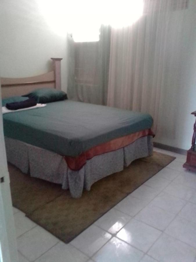Nice Oakwood Constant Spring Rd Apt Apartment Kingston Exterior photo